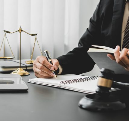 Becoming a Lawyer in Australia